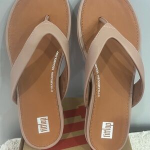 FitFlop Women's Beige Sandals